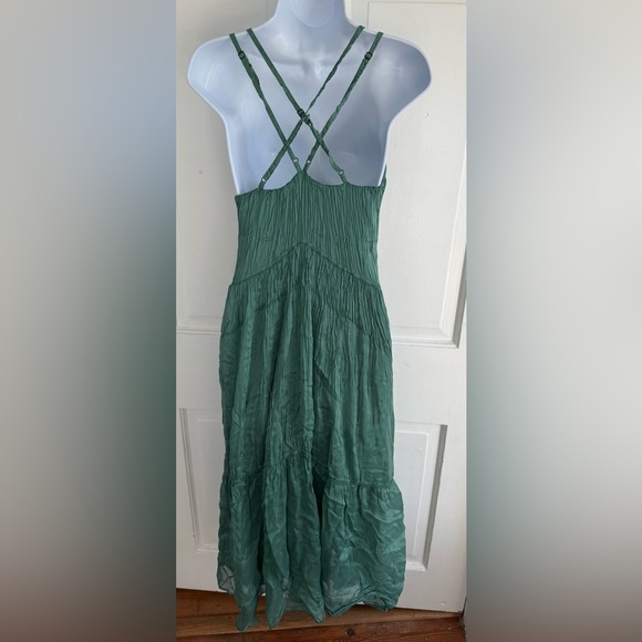 Sundress - Picture 2 of 4